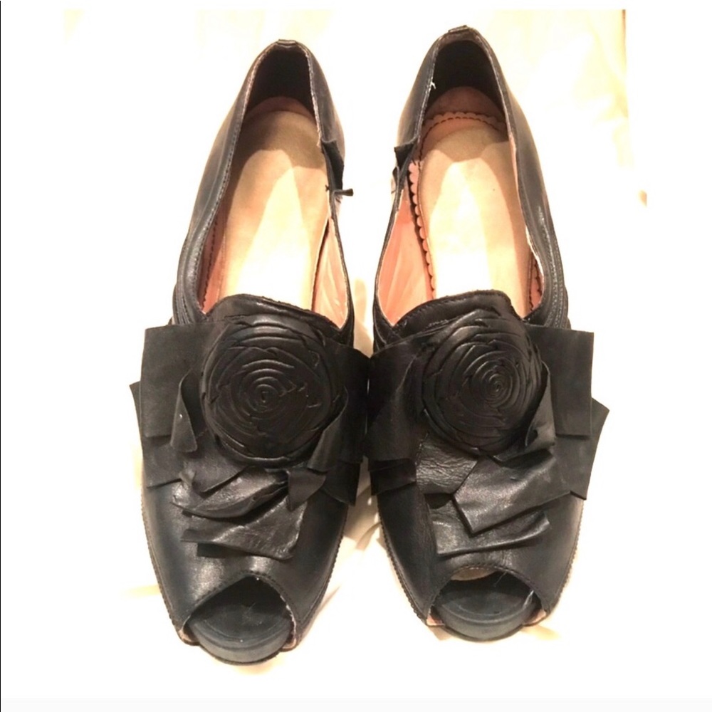 Miss Albright Black Flower Heels